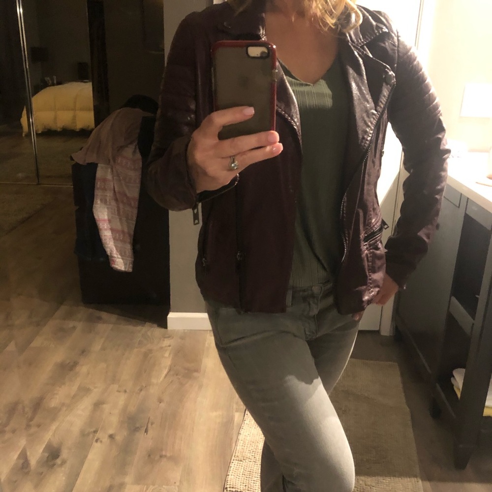 Super cute Vegan Leather Moro jacket